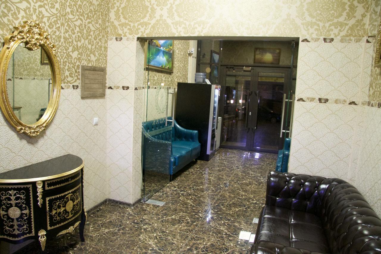 Deluxe Plaza Almaty Exterior foto